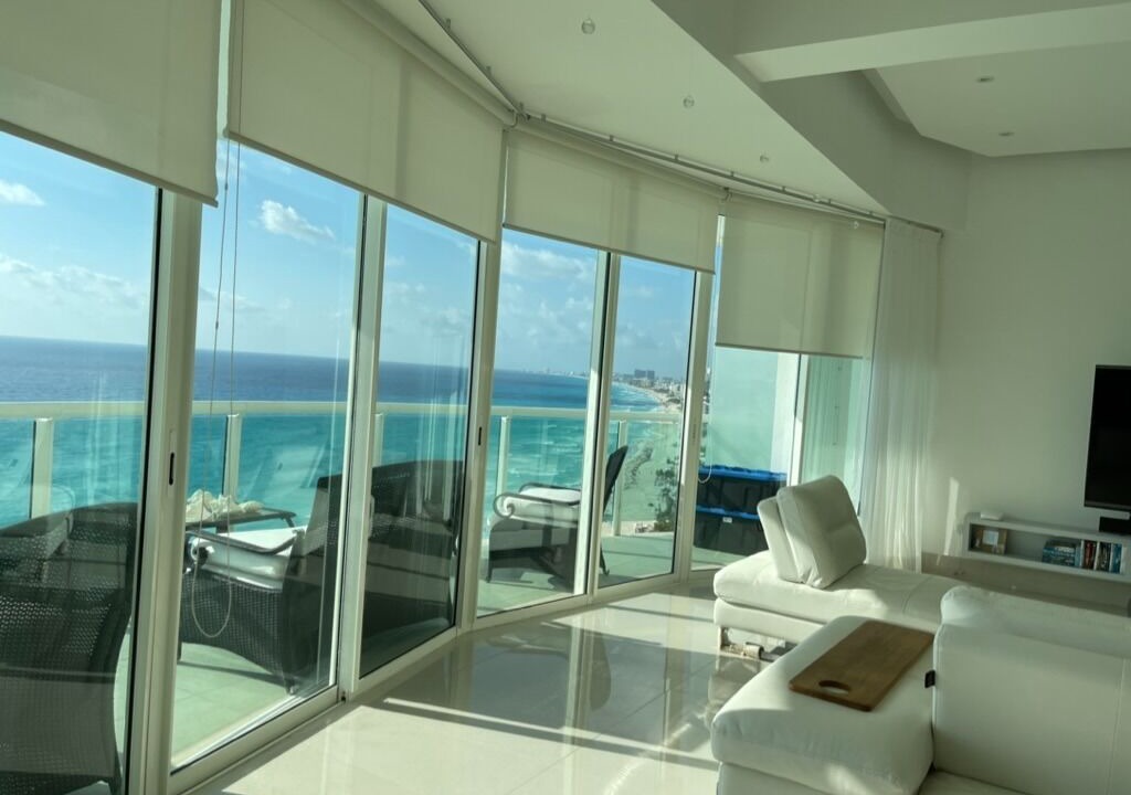 Photo of Livingroom in Punta Cancun