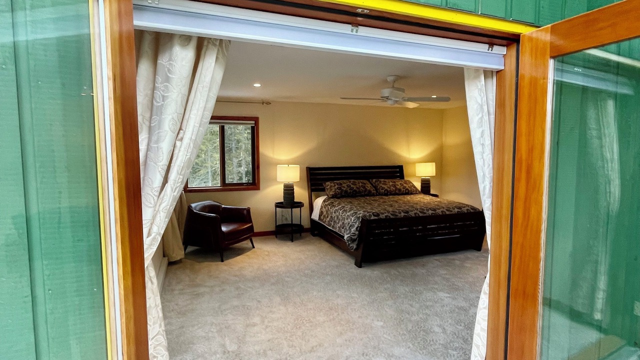 Photo of Bedroom in Riondel