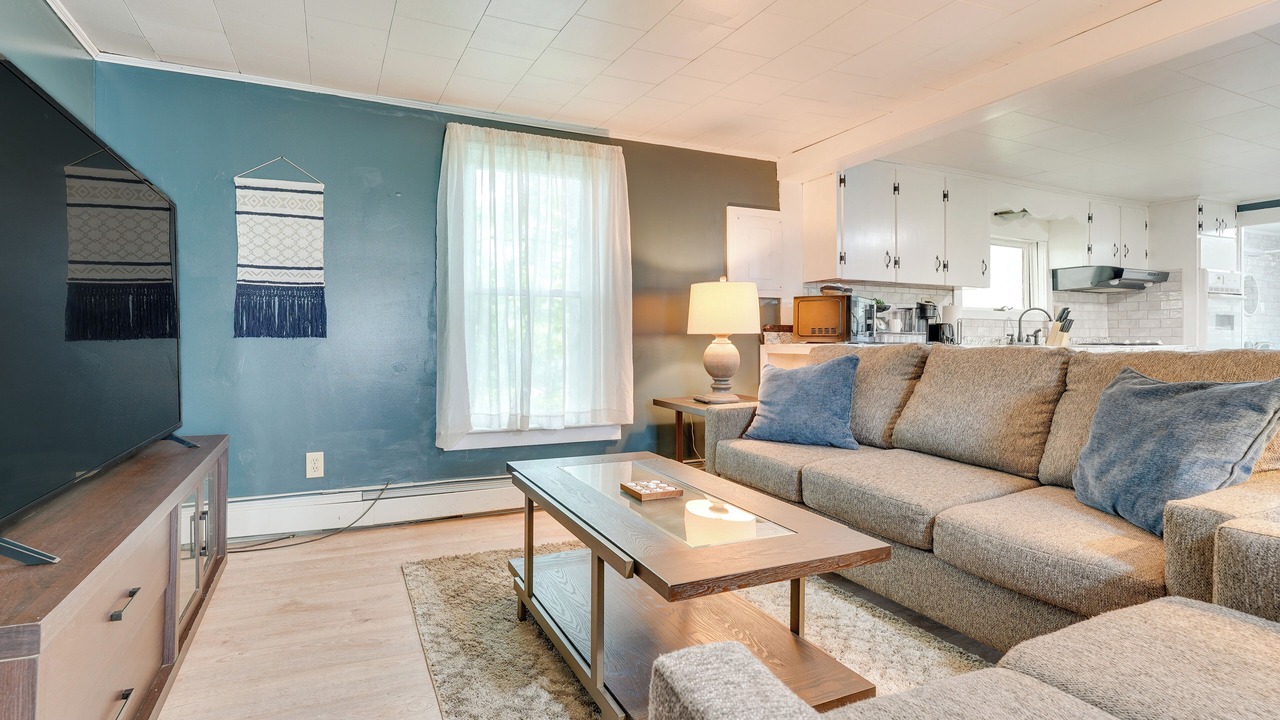 Photo of Livingroom in Claremont