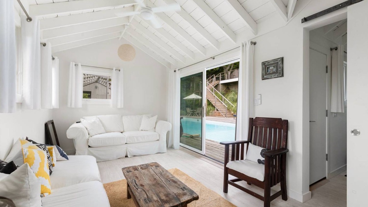 Photo of Livingroom in Beach Hampton