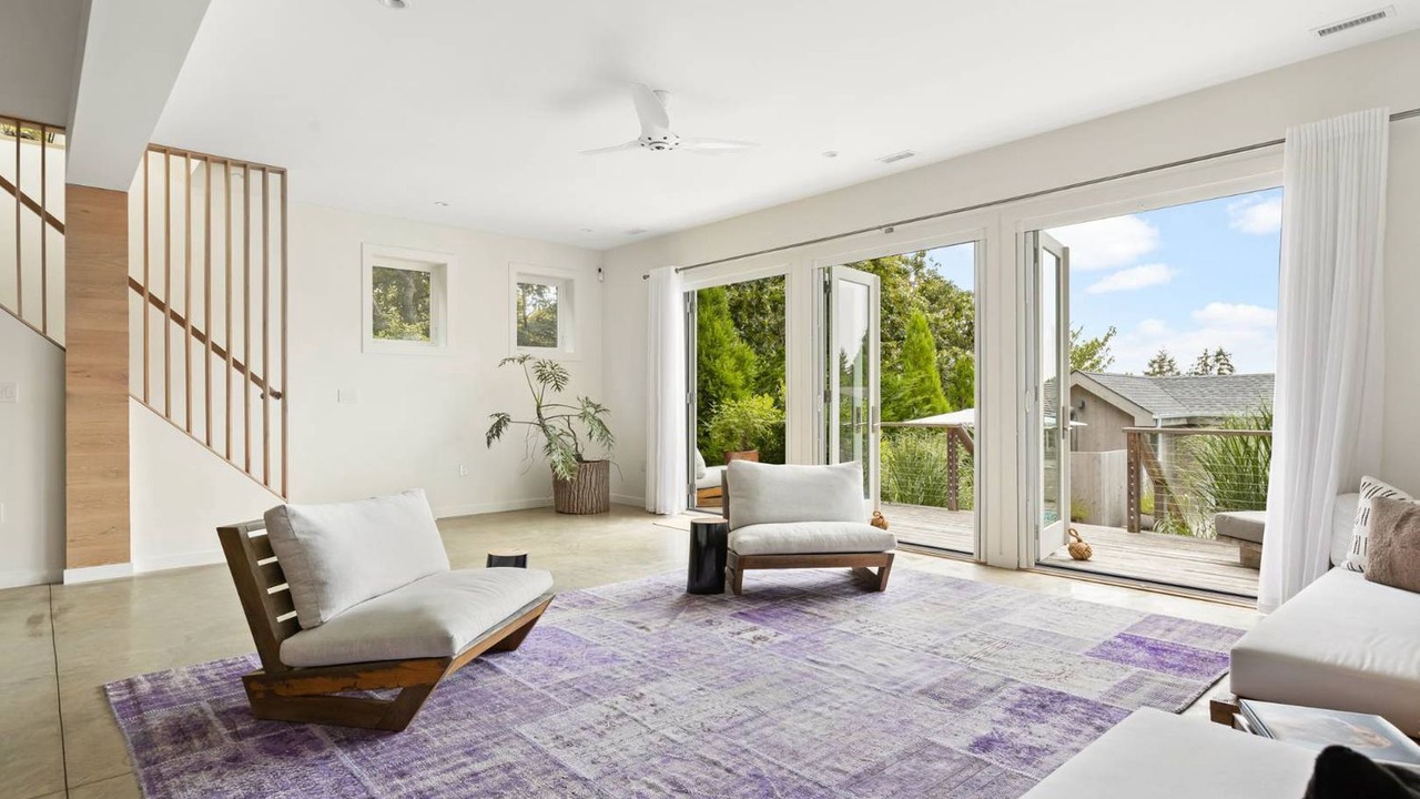 Photo of Livingroom in Beach Hampton