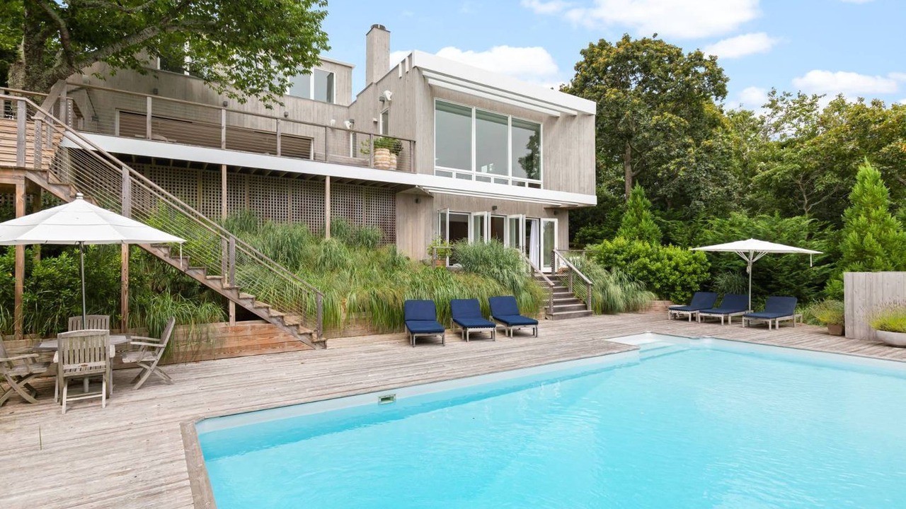 Photo of Outdoor in Beach Hampton