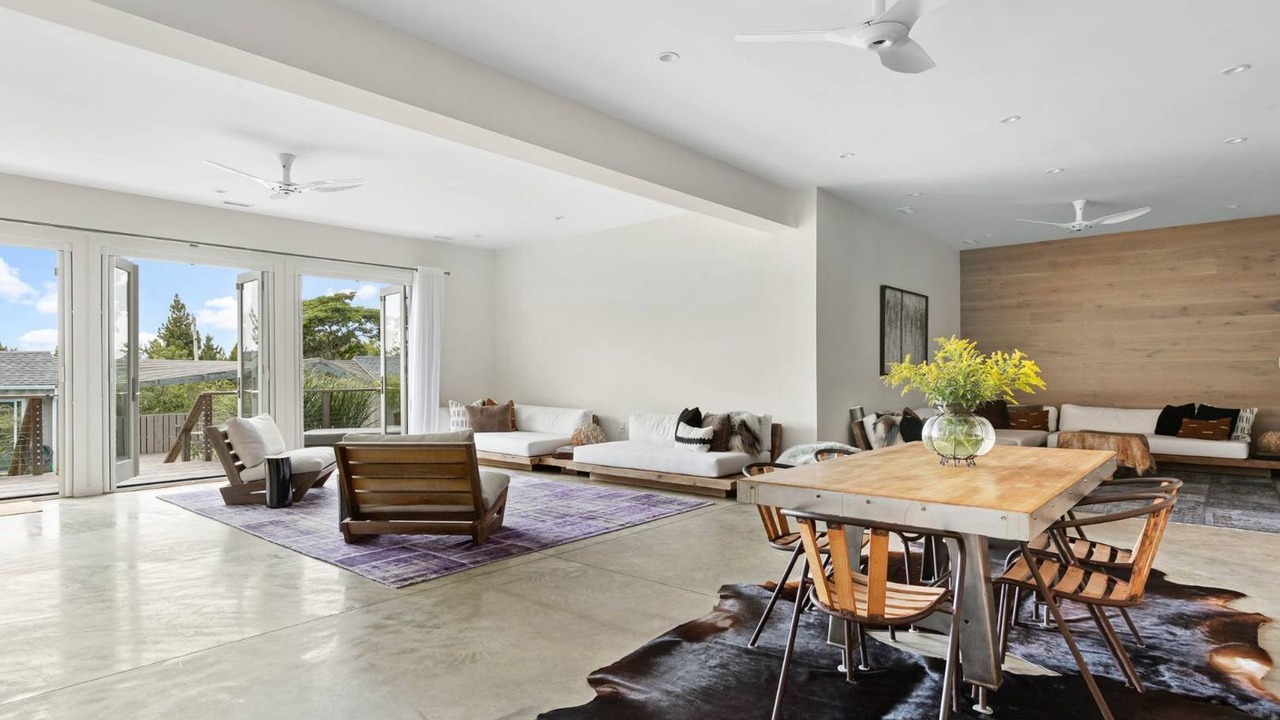 Photo of Livingroom in Beach Hampton