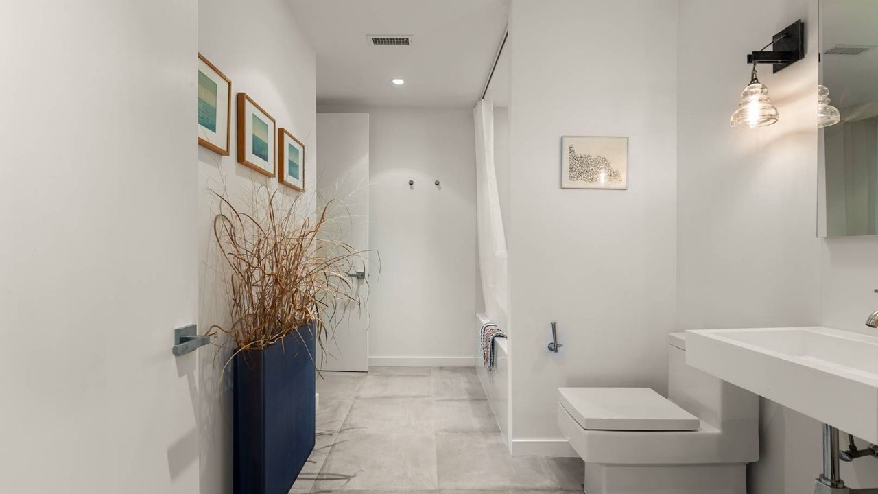 Photo of Bathroom in Beach Hampton