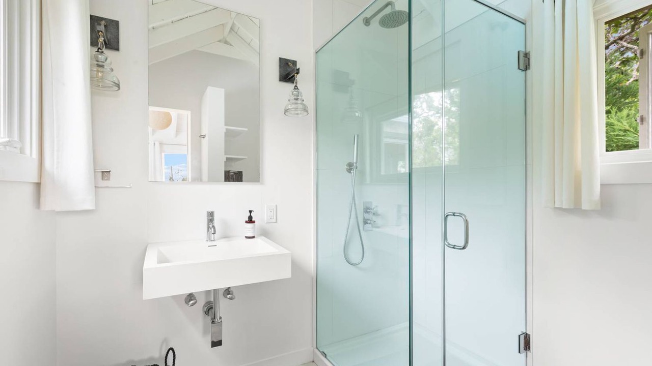 Photo of Bathroom in Beach Hampton