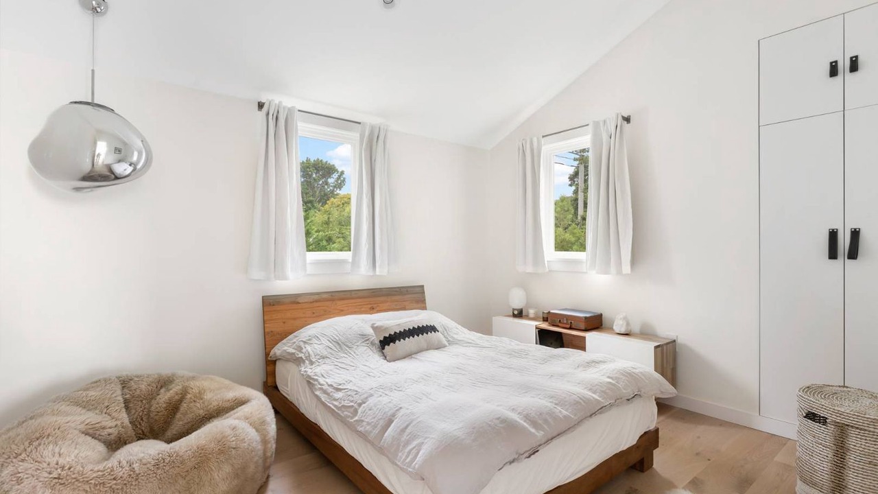 Photo of Bedroom in Beach Hampton