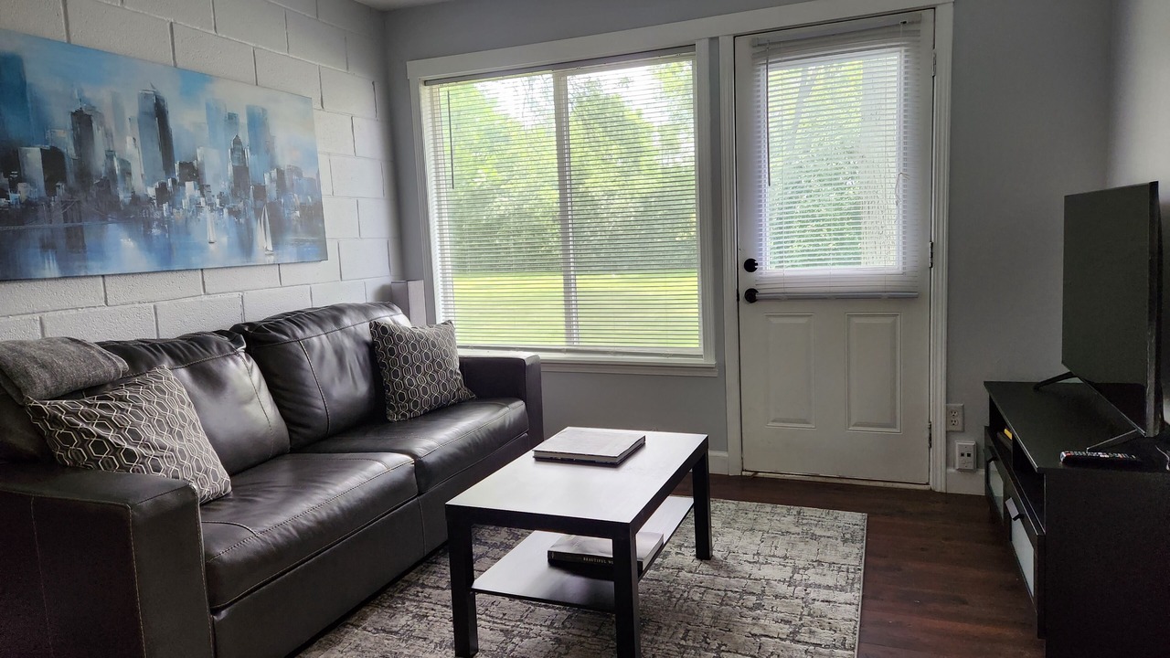 Photo of Livingroom in Ypsilanti