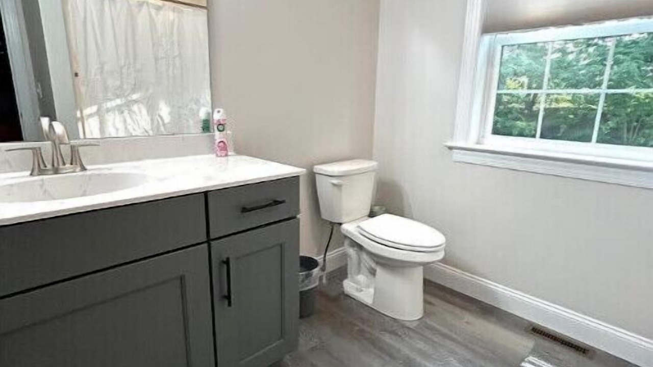 Photo of Bathroom in Palmyra
