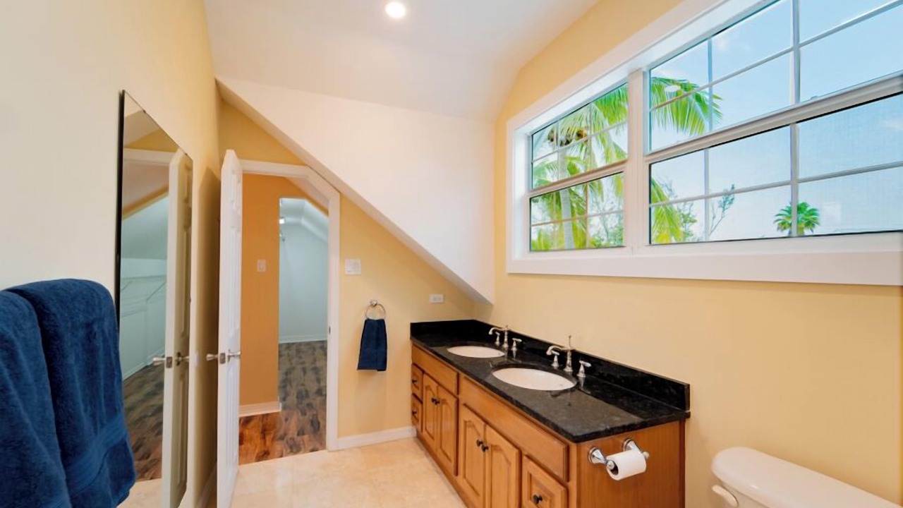 Photo of Bathroom in Bodden Town