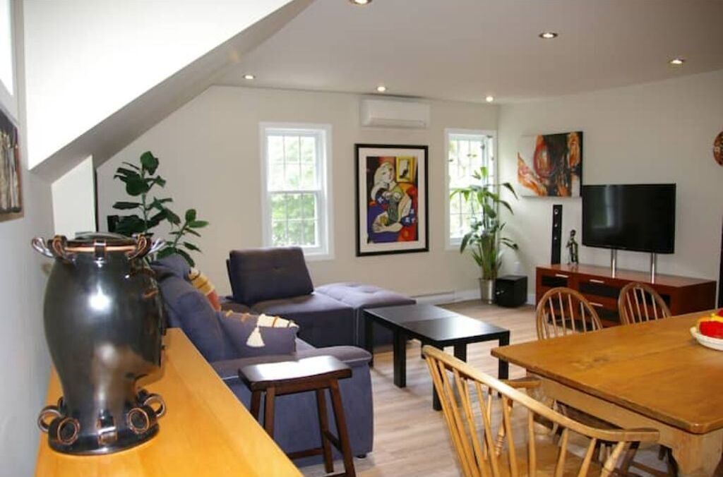Photo of Livingroom in Knowlton