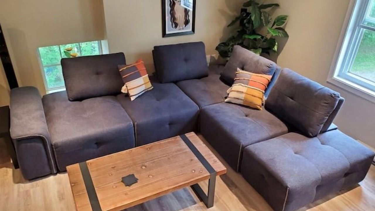 Photo of Livingroom in Knowlton