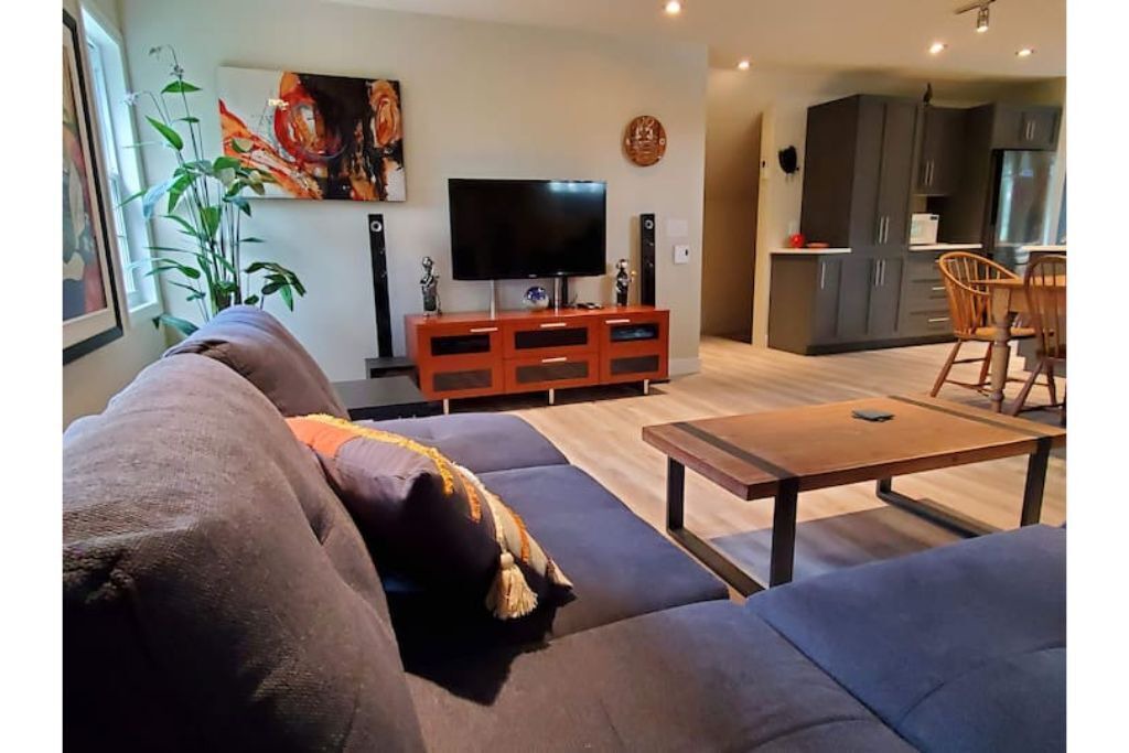 Photo of Livingroom in Knowlton