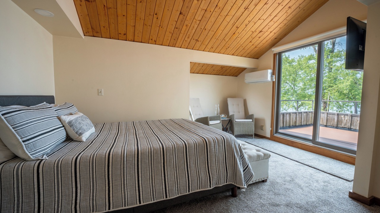 Photo of Bedroom in Sunnyland