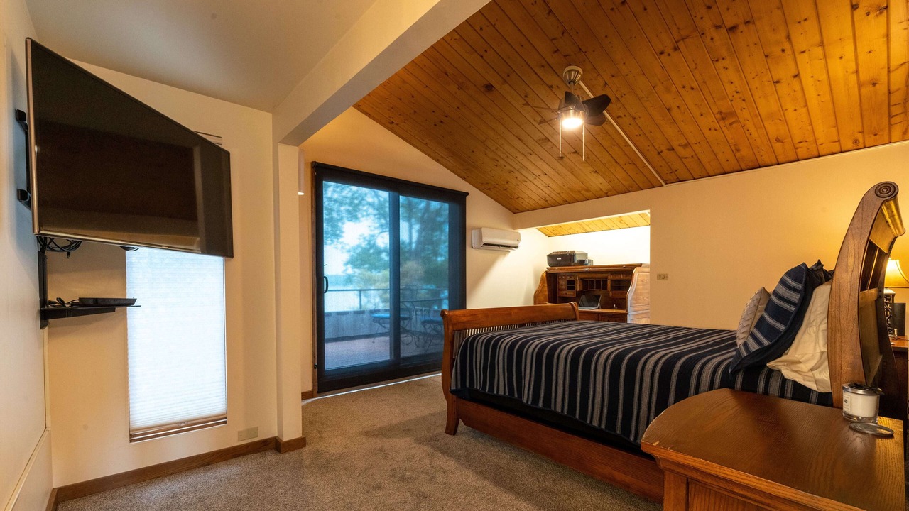 Photo of Bedroom in Sunnyland