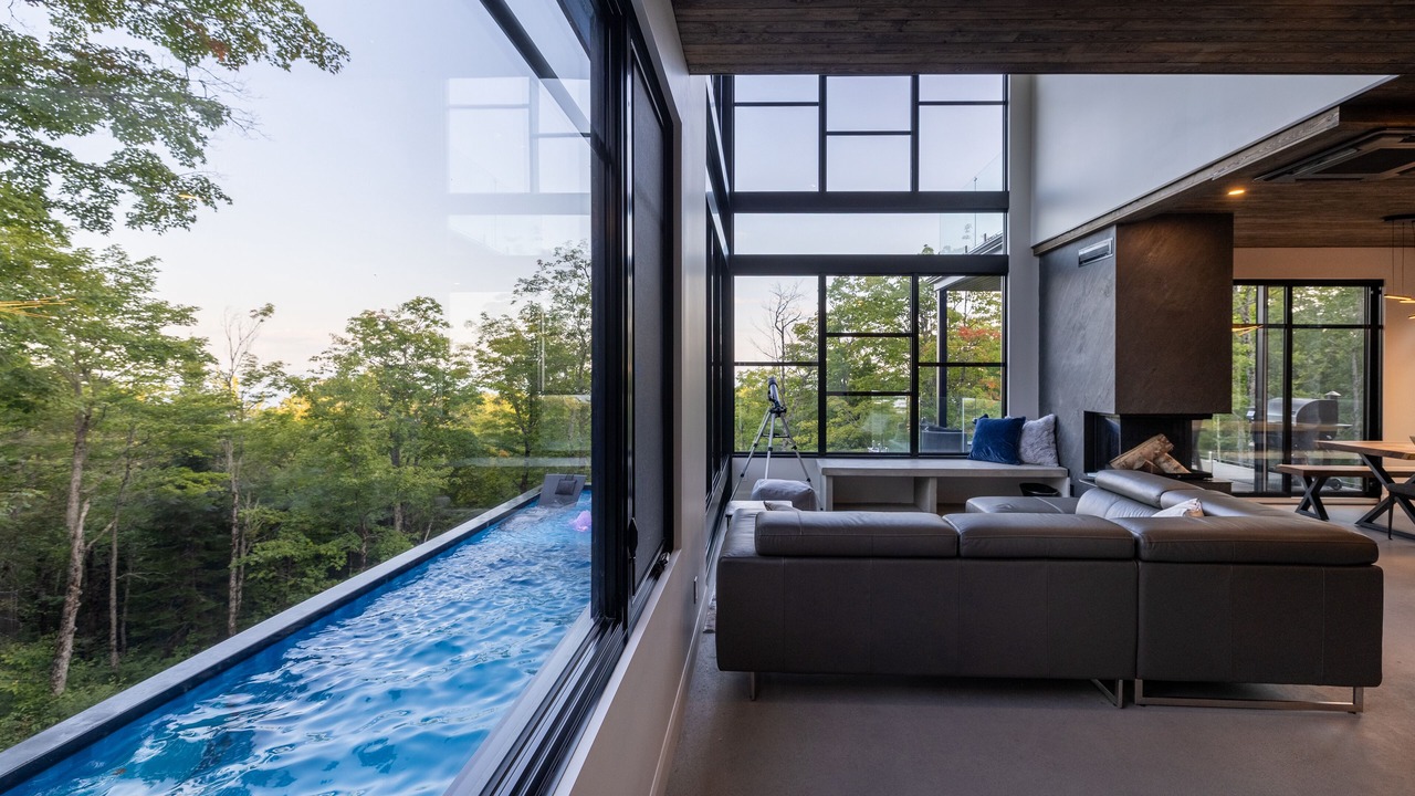 Photo of Livingroom in Petite-Riviere-Saint-Francois