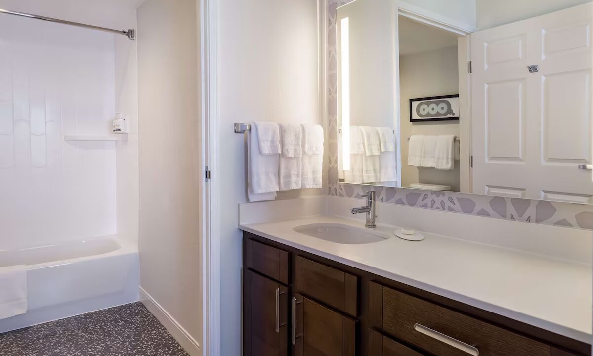 Photo of Bathroom in Oyster Point