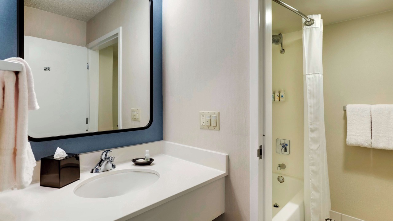Photo of Bathroom in Oyster Point