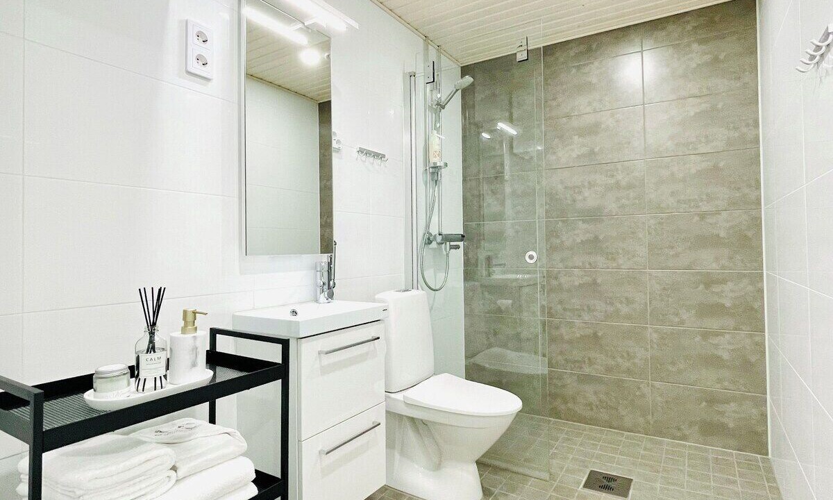 Photo of Bathroom in Lantinen District