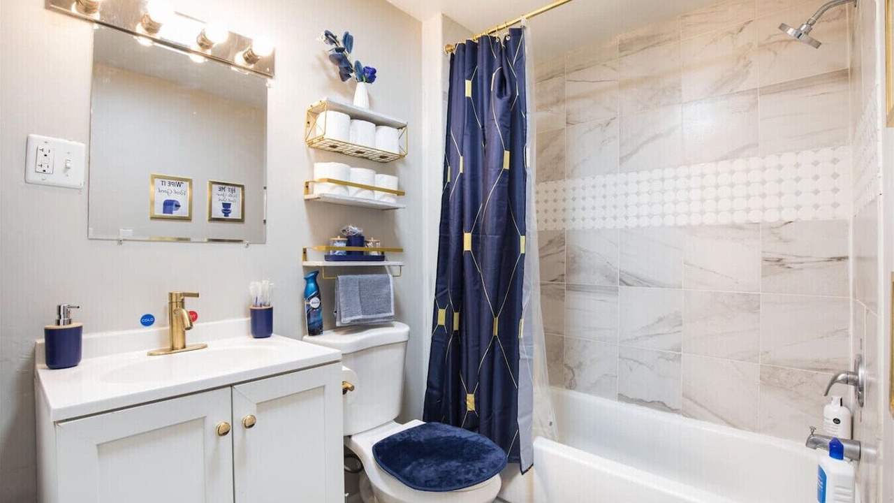 Photo of Bathroom in Brighton Park