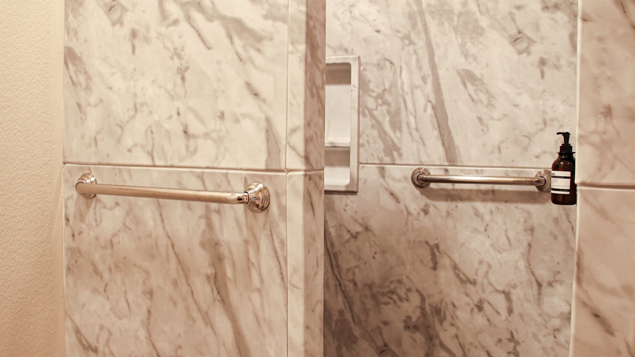 Photo of Bathroom in Alvin