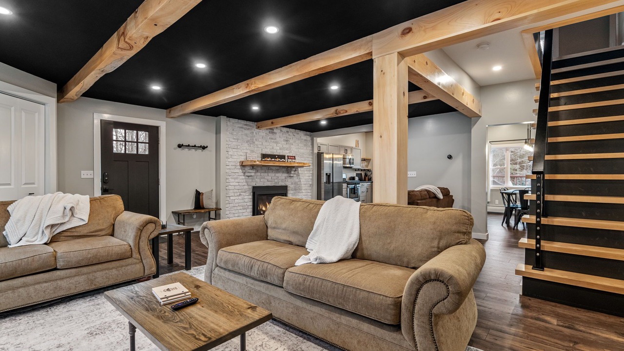 Photo of Livingroom in North Lake George