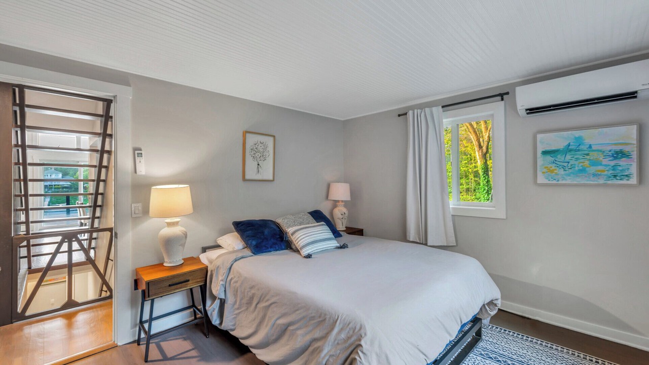 Photo of Bedroom in Mattituck
