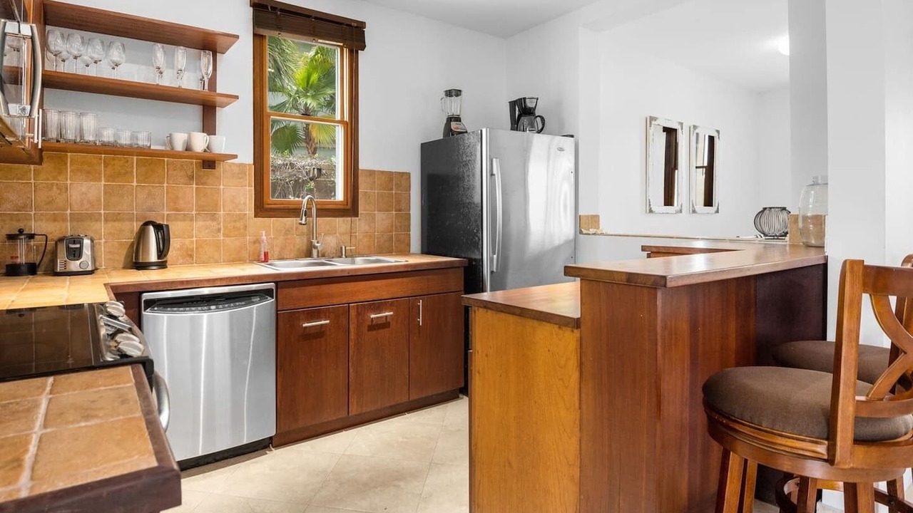 Photo of Kitchen in Leeward Settlement