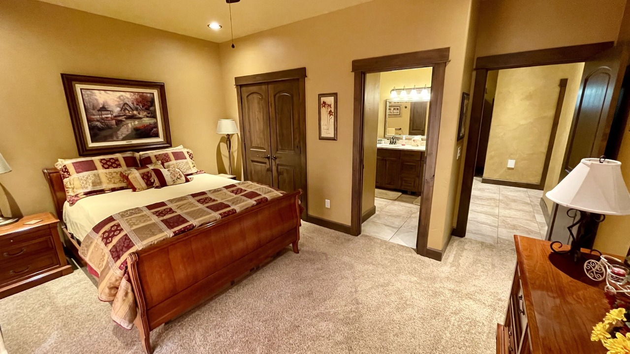 Photo of Bedroom in Oregon Water Wonderland