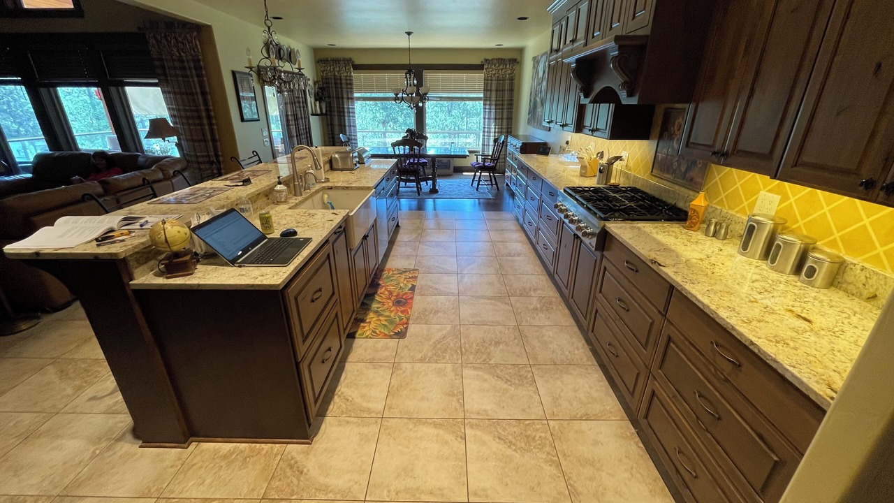 Photo of Kitchen in Oregon Water Wonderland