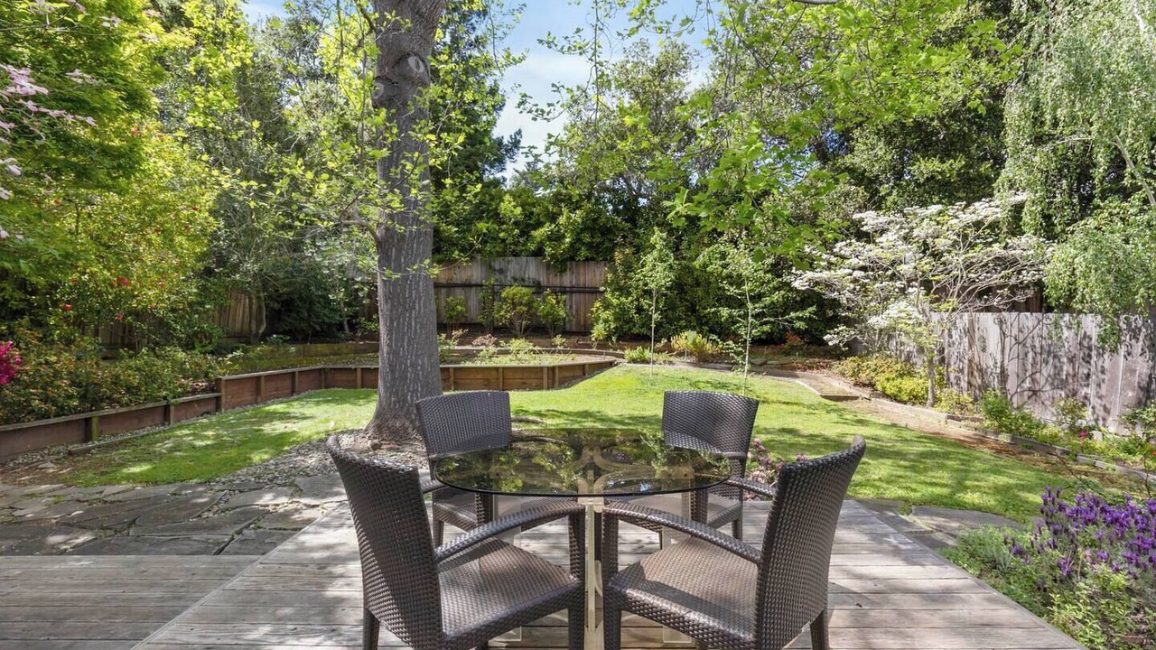 Photo of Outdoor in West of the Alameda