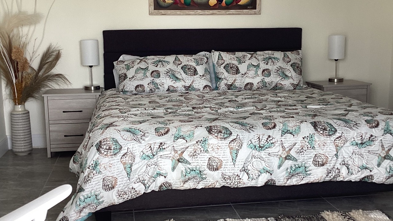 Photo of Bedroom in Treasure Cay