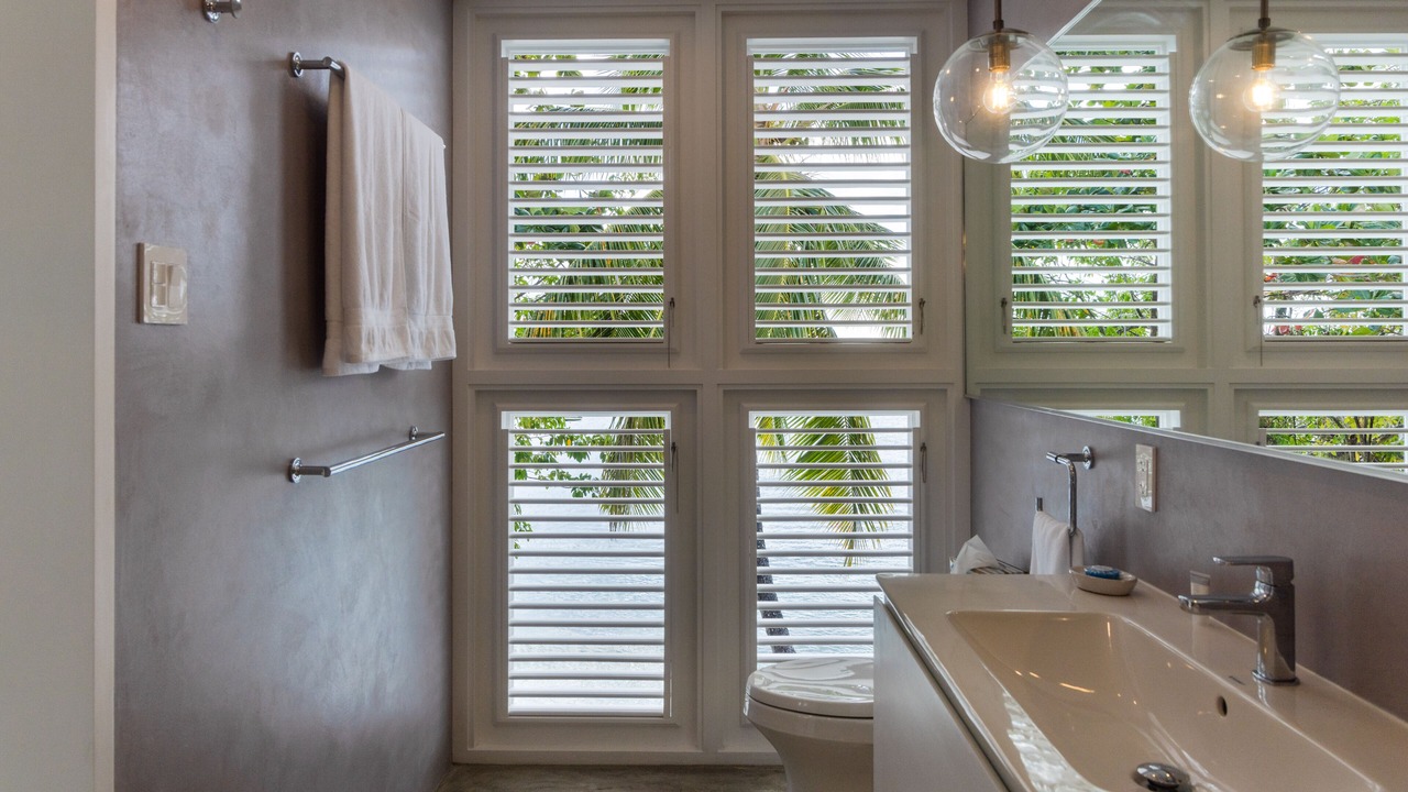 Photo of Bathroom in Clinketts
