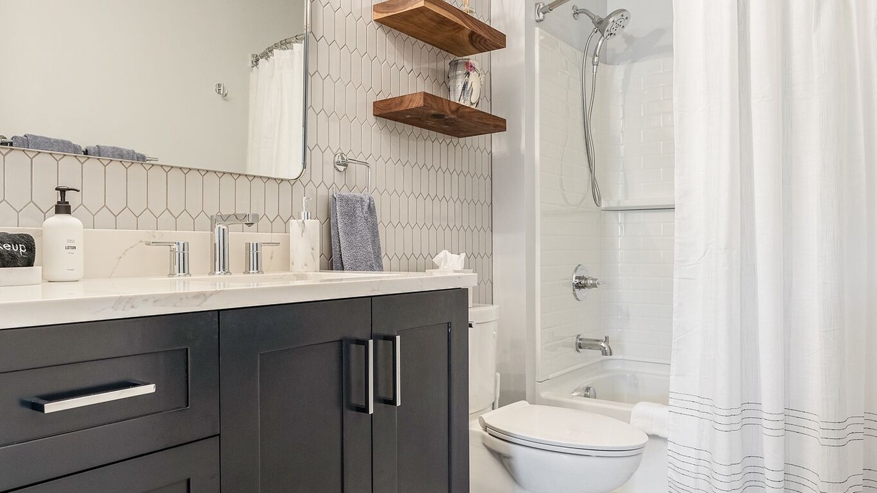 Photo of Bathroom in Frankfort