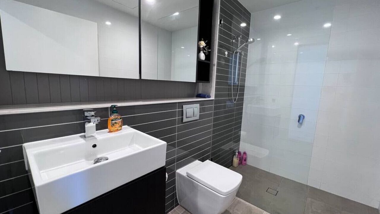 Photo of Bathroom in Wentworth Point