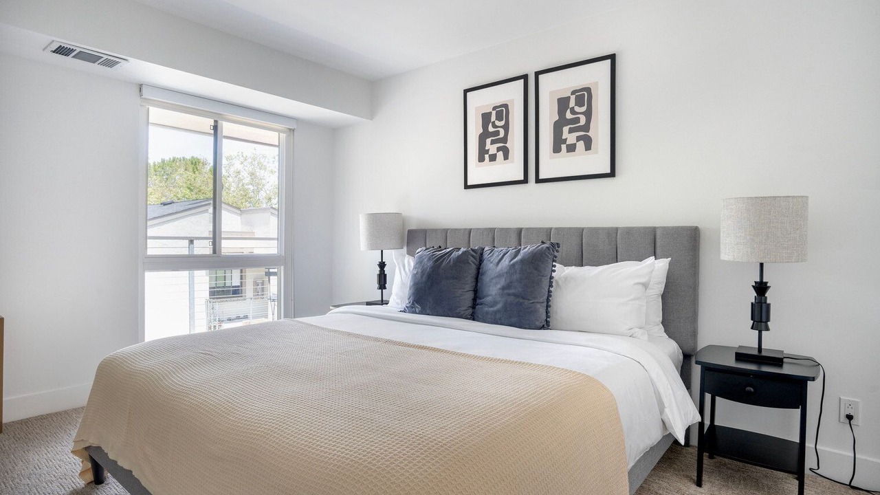 Photo of Bedroom in Sharon Heights
