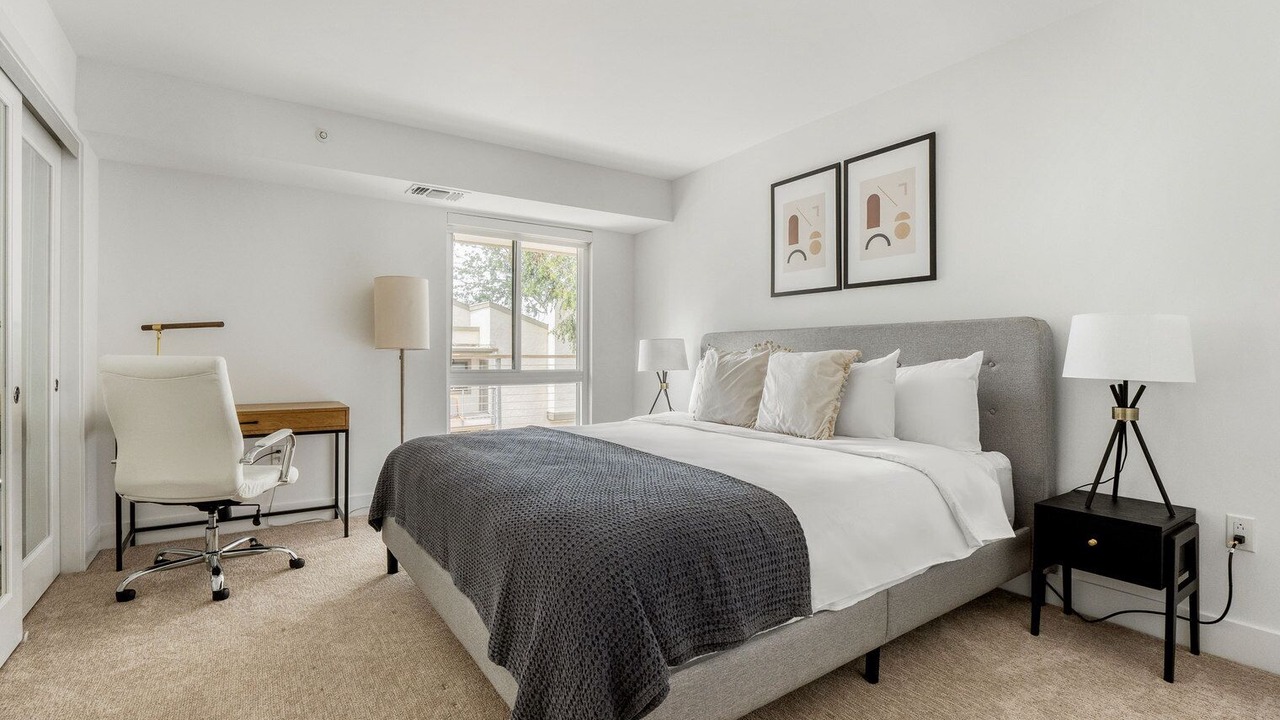 Photo of Bedroom in Sharon Heights