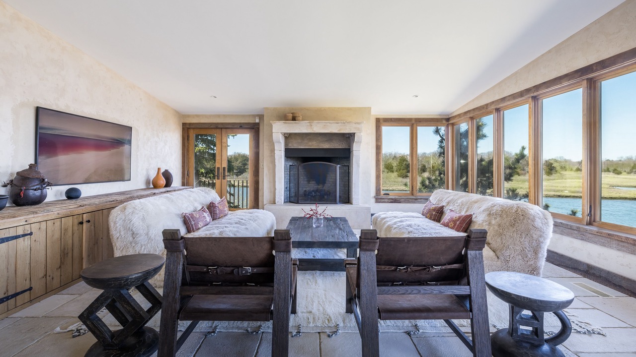 Photo of Livingroom in Springs