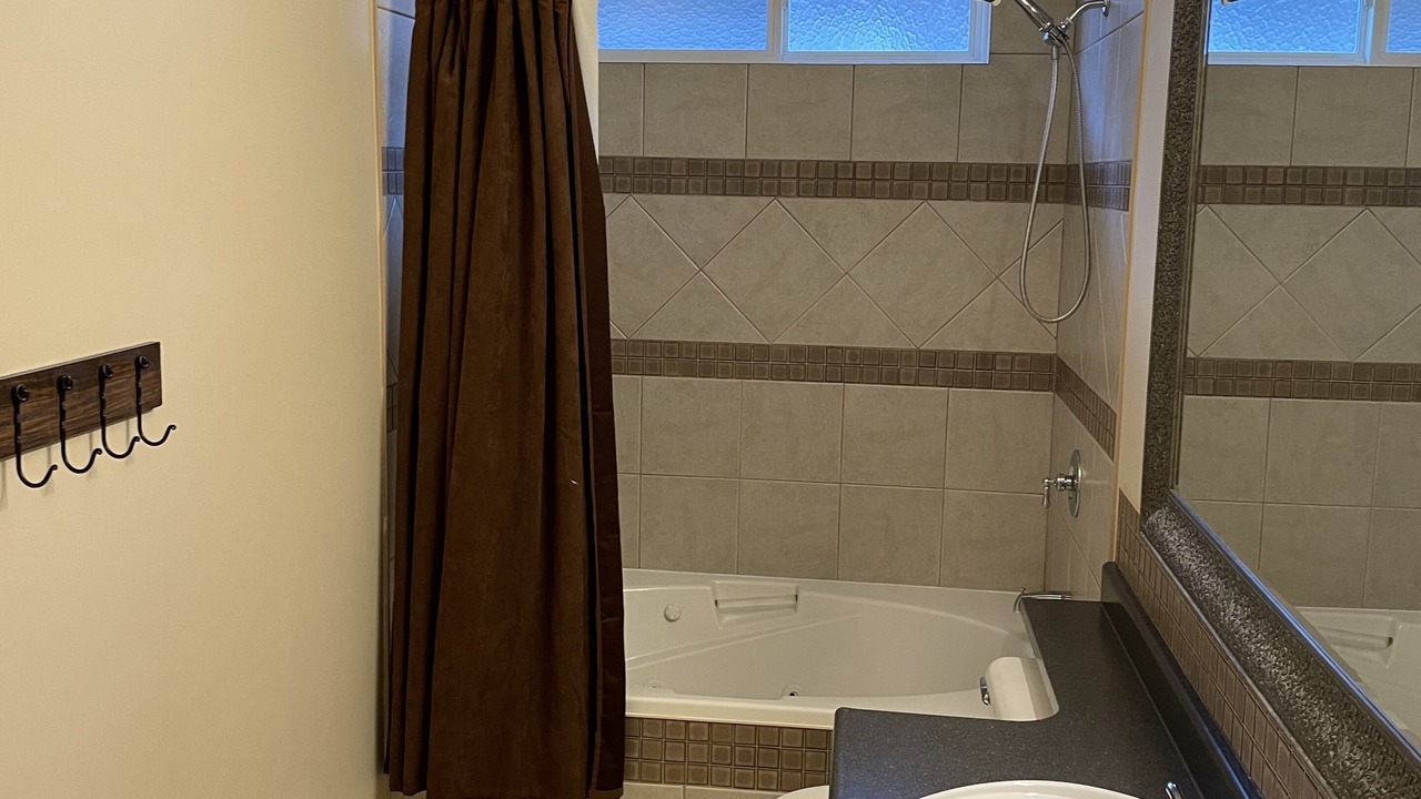 Photo of Bathroom in Jasper Place