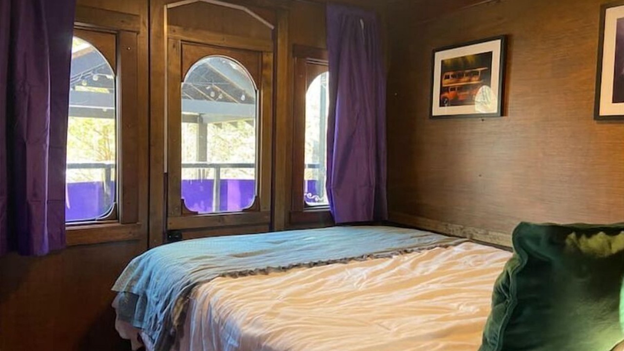 Photo of Bedroom in Kodak