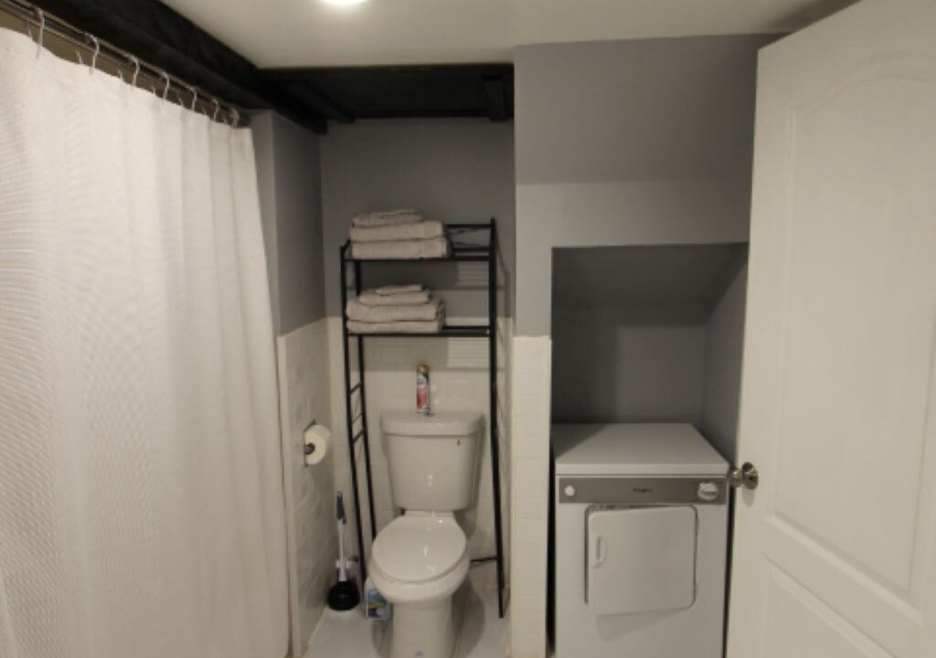 Photo of Bathroom in Town of Delaware