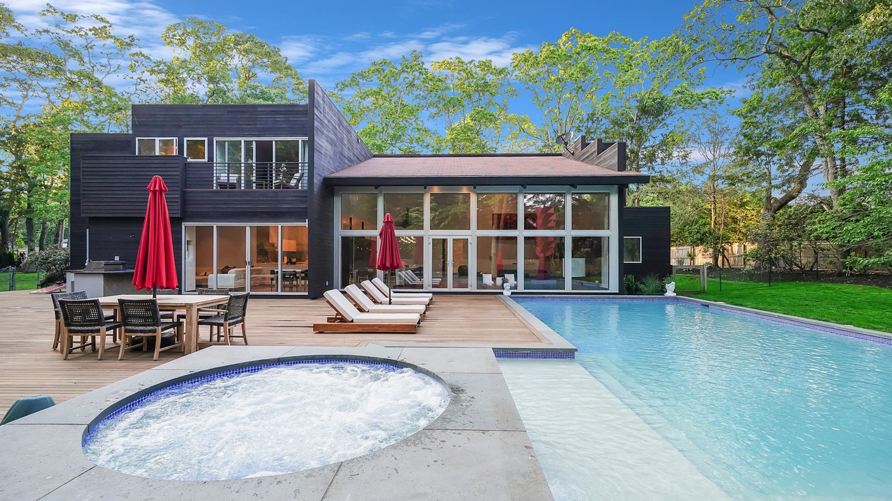 Photo of Others in Village of East Hampton