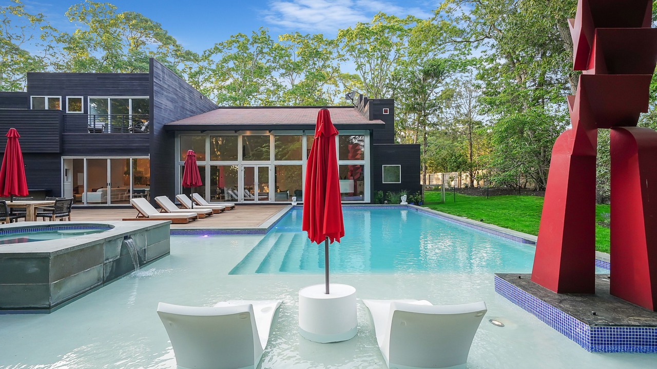 Photo of Outdoor in Village of East Hampton