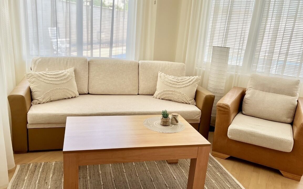 Photo of Livingroom in Saints Constantine and Helena