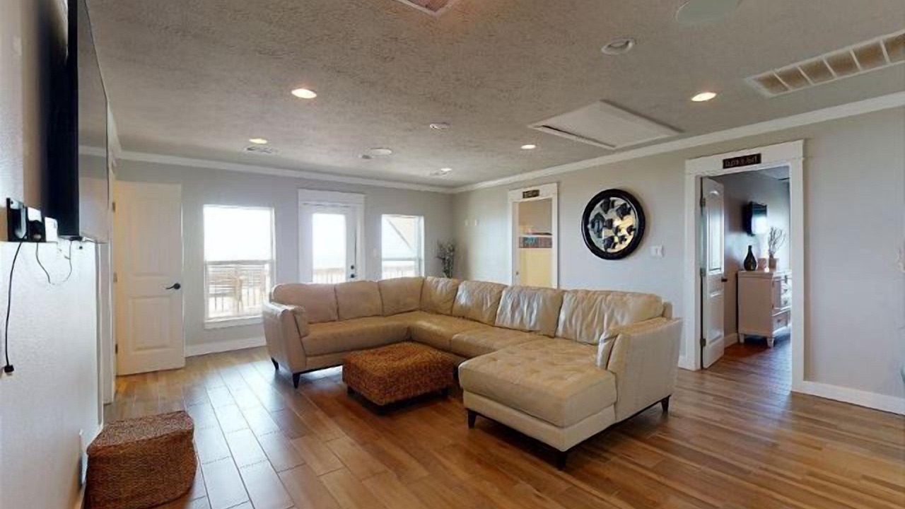 Photo of Livingroom in Crystal Beach