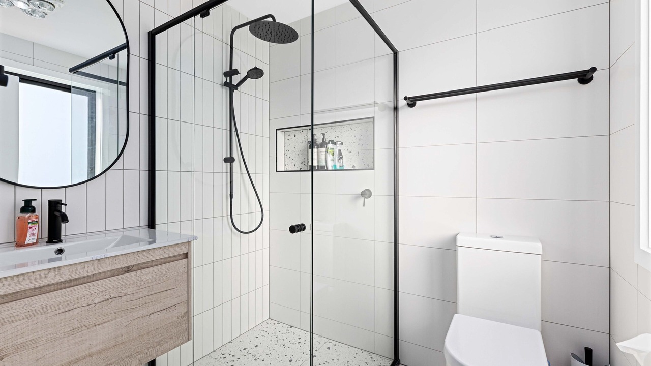Photo of Bathroom in Throsby