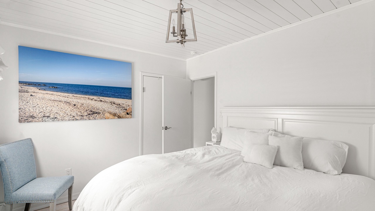 Photo of Bedroom in Orient Point