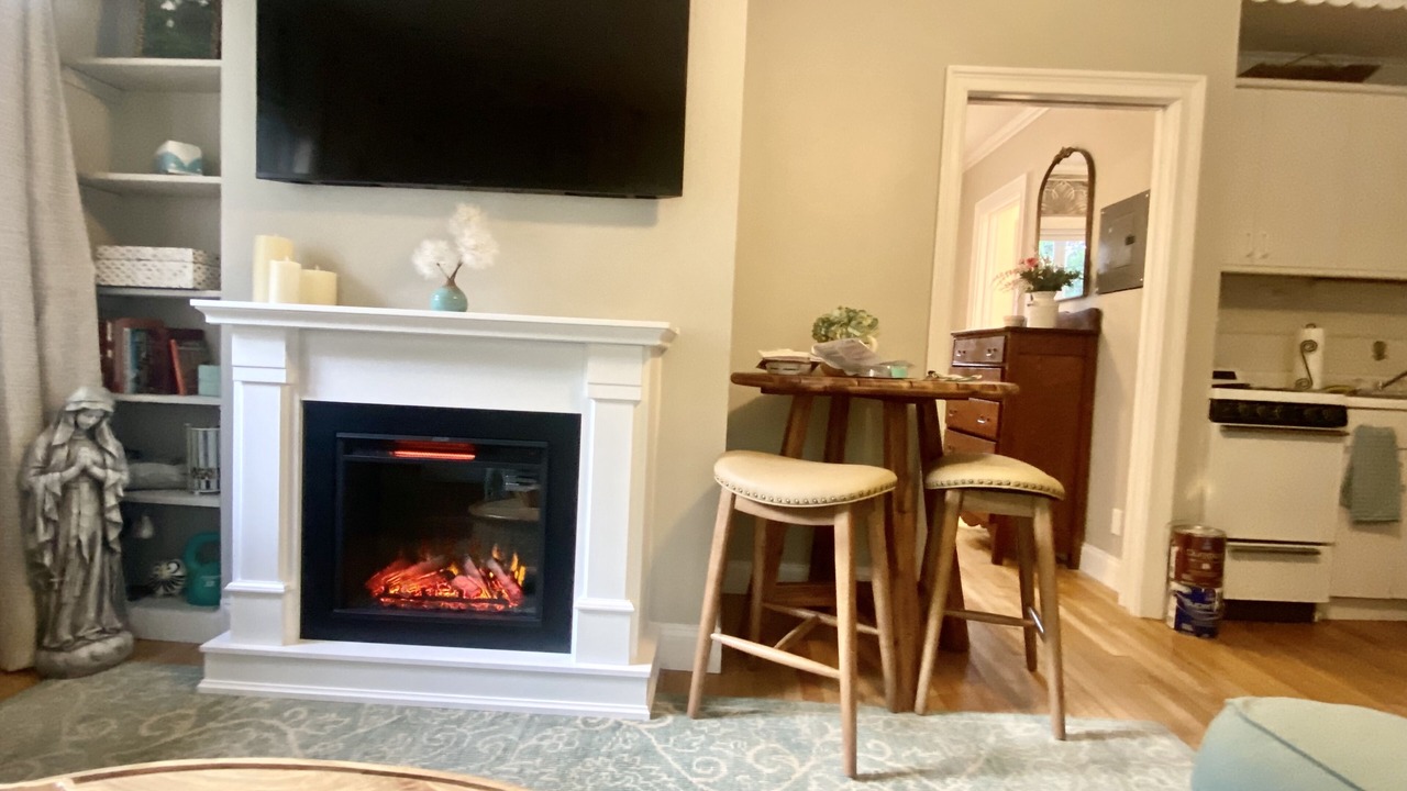 Photo of Livingroom in Hampton Bays