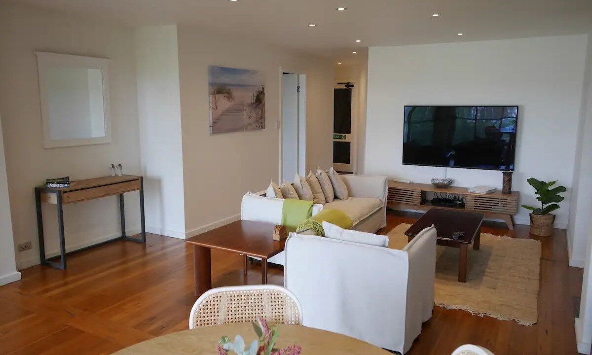 Photo of Livingroom in Newport