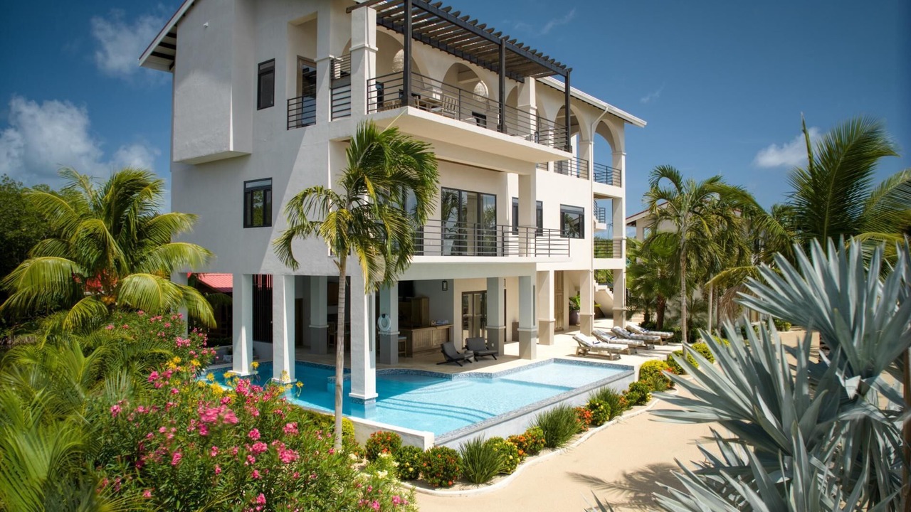 Photo of Others in Placencia
