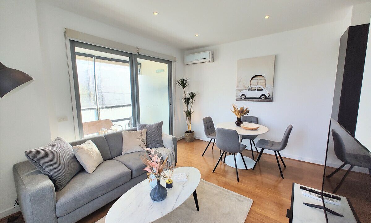 Photo of Livingroom in Caulfield North